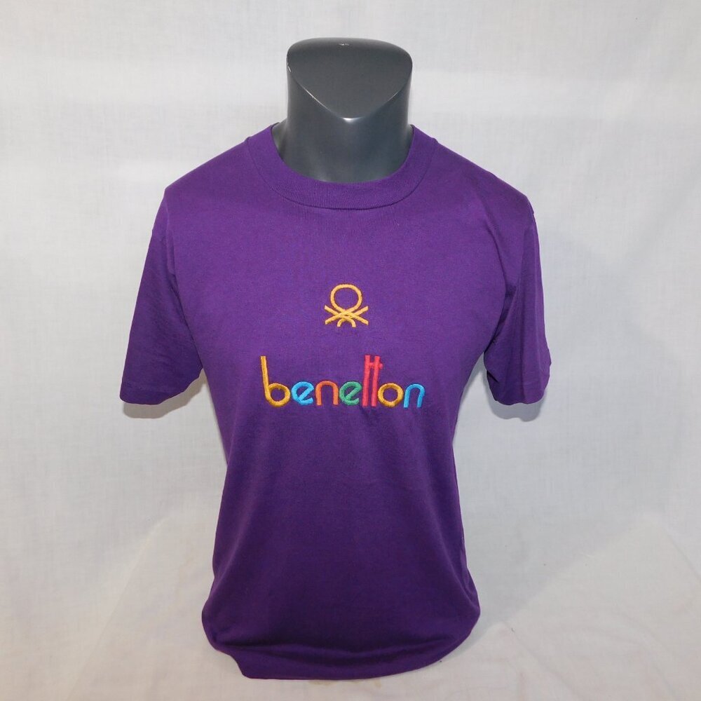 VTG 90s Benetton Purple Embroidered Multicolor Spellout Logo T Shirt Mens M